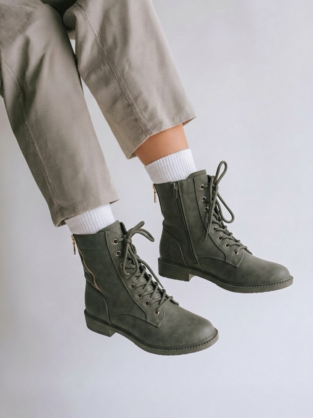 GBG Los Angeles Olive Green Lace-Up Combat Boots Side Zipper Size 9 1/2